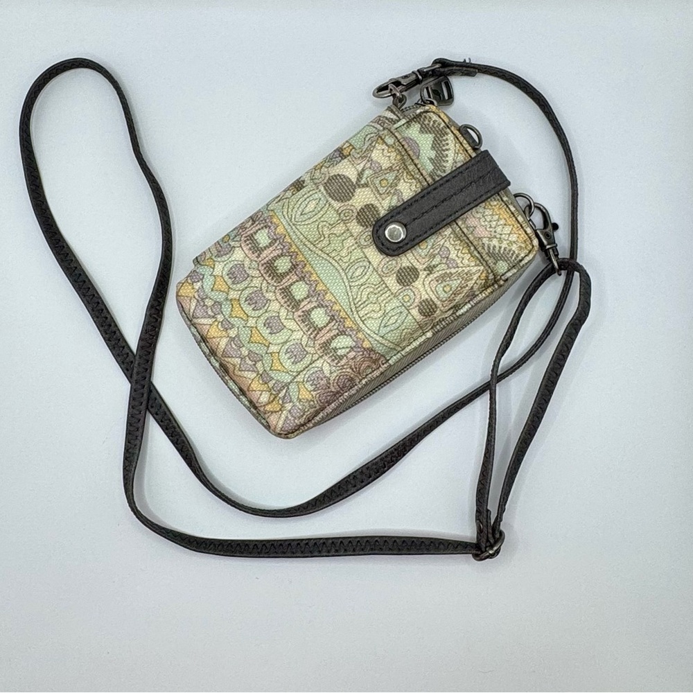 Sakoots Crossbody Smart phone wallet